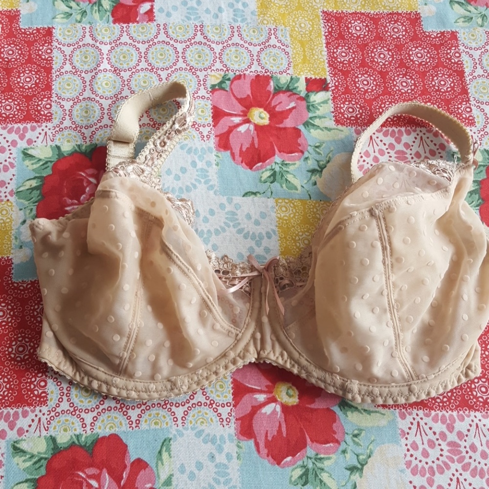 Curvy kate bra size 28H